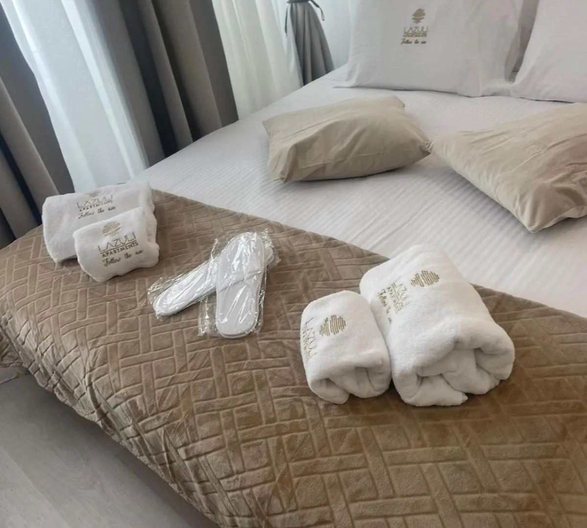 Lazuli Sea View Beachfront Ap 253 Lárnaka Apartman